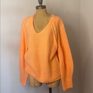 Sweater M Universal thread goods company